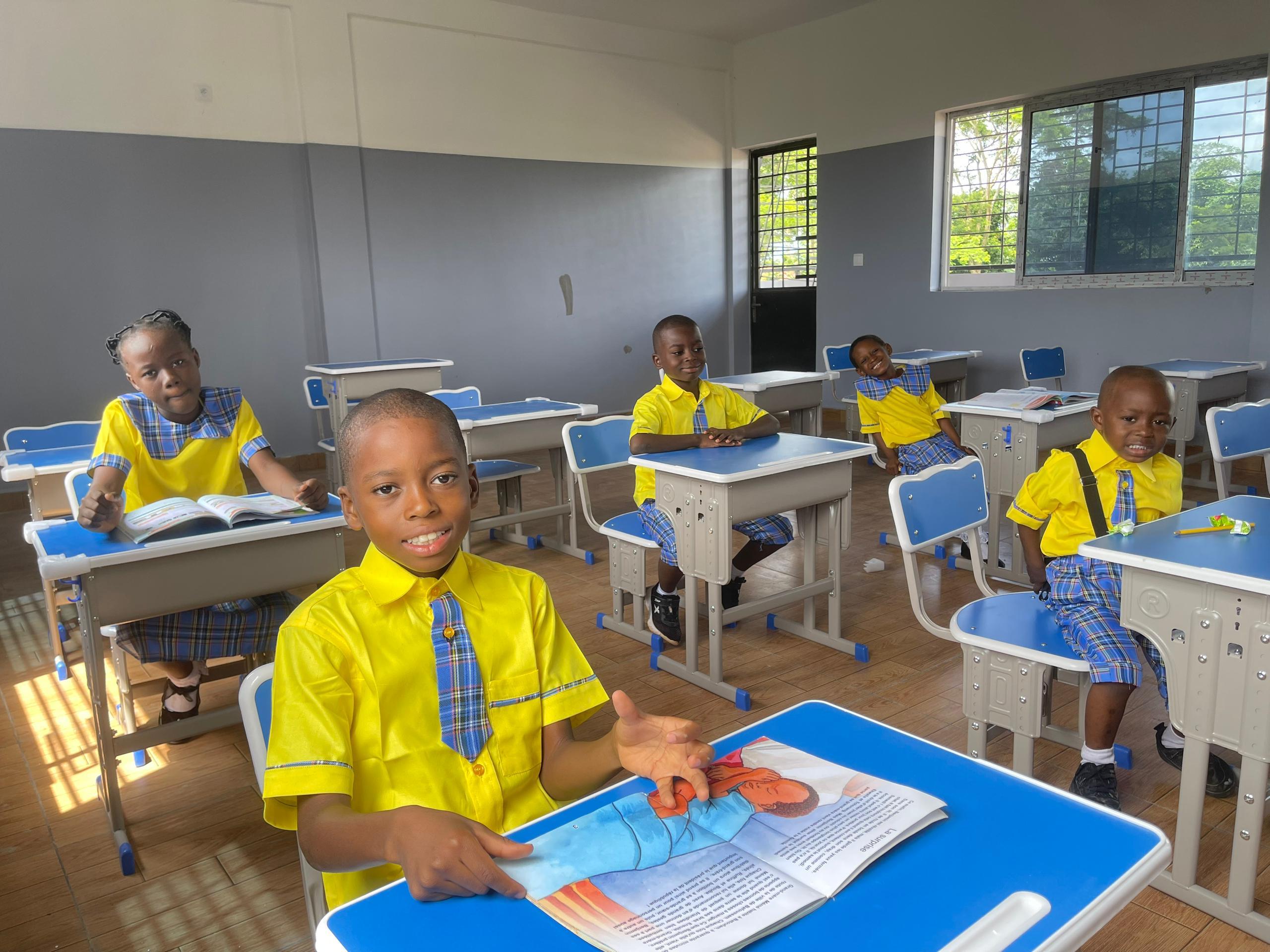 Étudiants travaillant 1